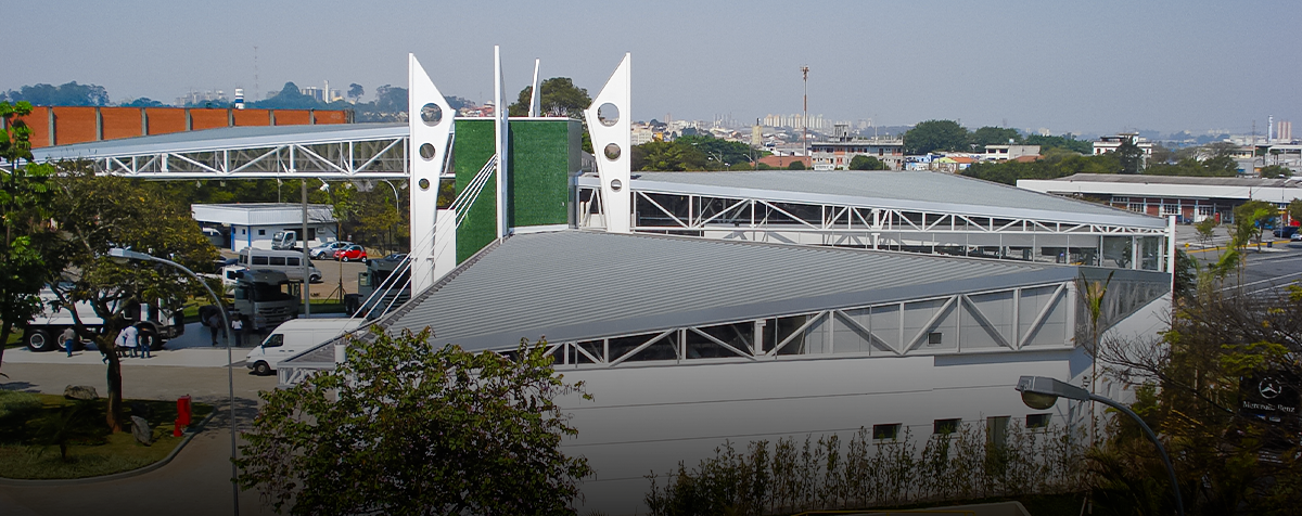 Mercedes-Benz - Show Room | Show Room e Centro de Relacionamento Espaço Mercedes executado pela Construcione em São Bernardo do Campo.