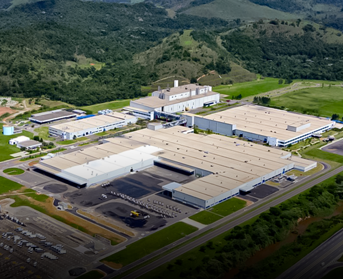 Mercedes-Benz | Ampliação da unidade da Mercedes-Benz em Juiz de Fora com adequação industrial e execução da Construcione.