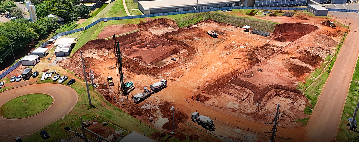 CNPEM | Projeto do CNPEM em Campinas/SP com 20.000 m de estaqueamento, incluindo terraplenagem, fundações e infraestrutura elétrica